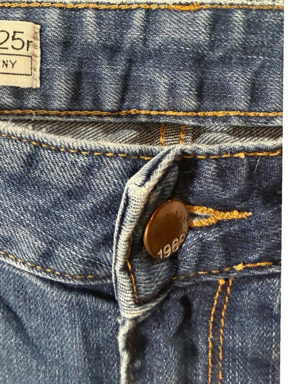 Gap 1969 Real Straight Leg Distressed Jeans - Light Wash - Size 25 - Picture 3 of 6